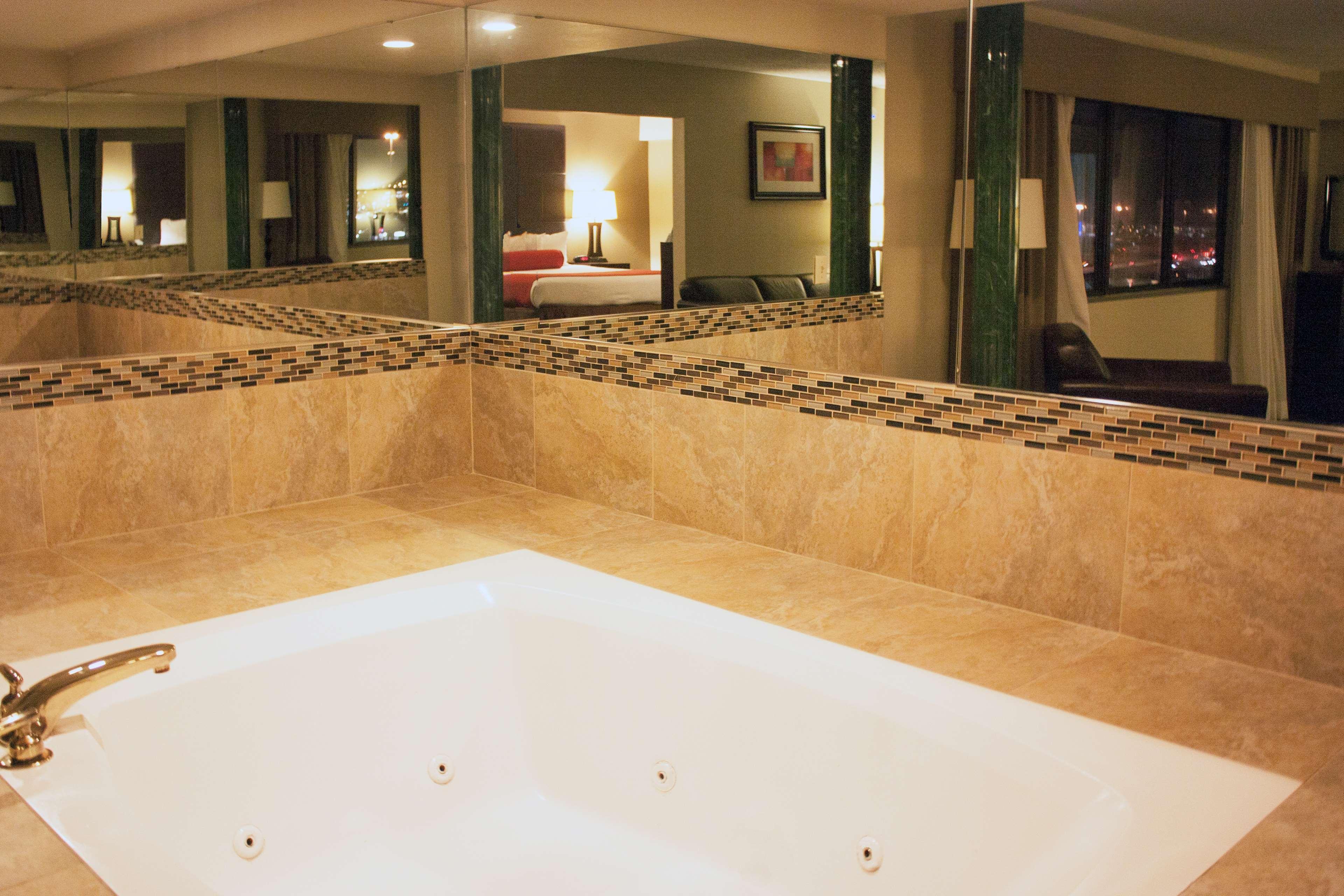 Comfort Inn & Suites Copley Akron Екстериор снимка