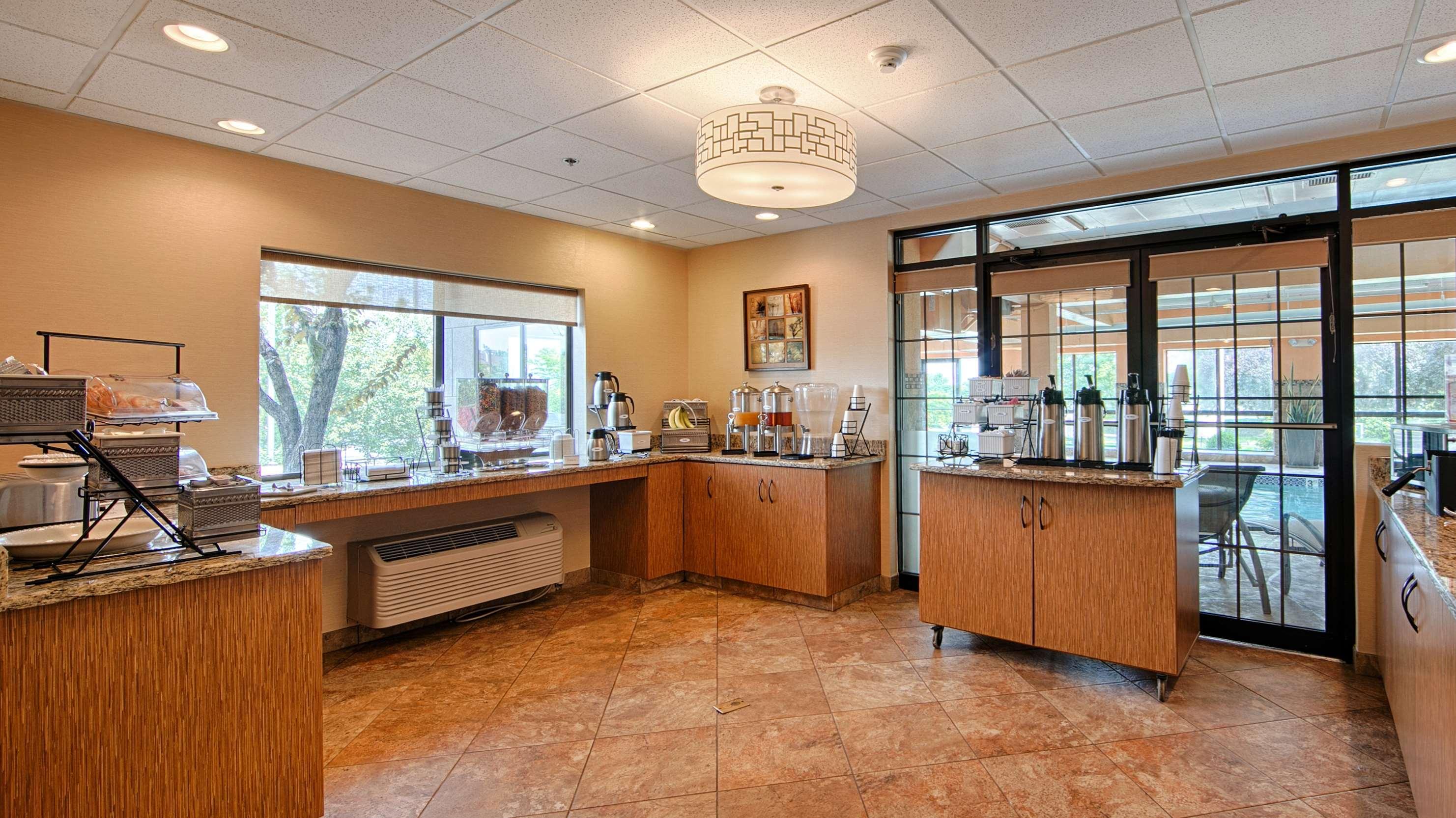 Comfort Inn & Suites Copley Akron Екстериор снимка
