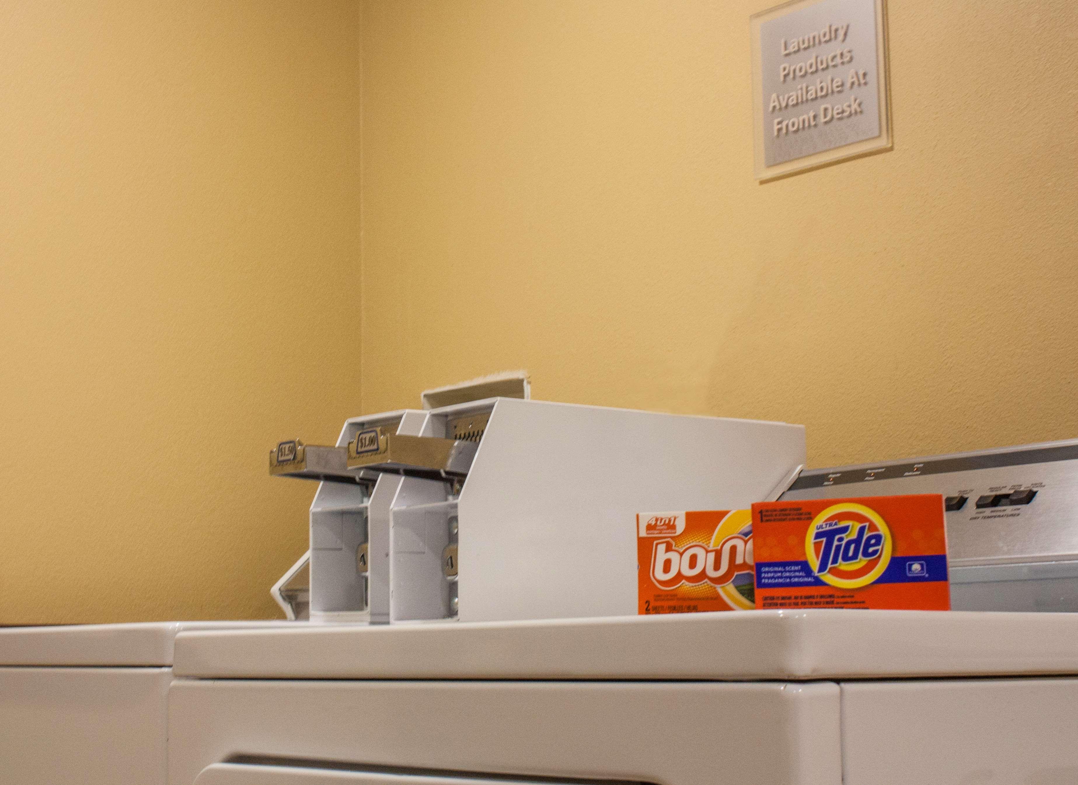 Comfort Inn & Suites Copley Akron Екстериор снимка