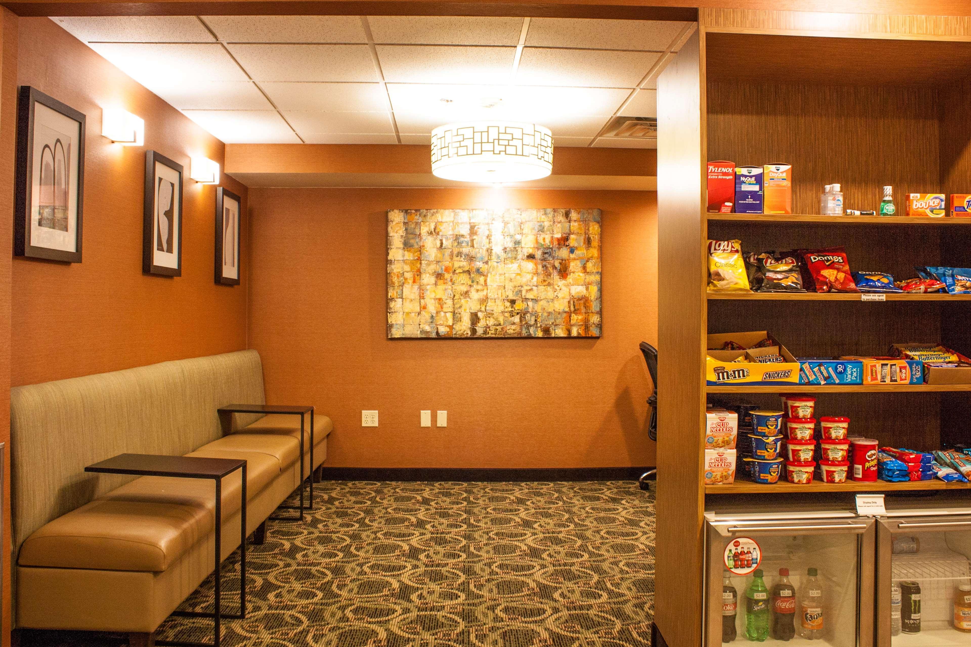 Comfort Inn & Suites Copley Akron Екстериор снимка