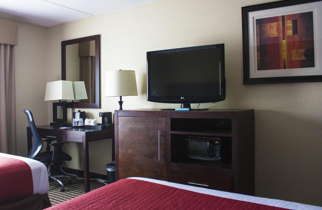 Comfort Inn & Suites Copley Akron Екстериор снимка
